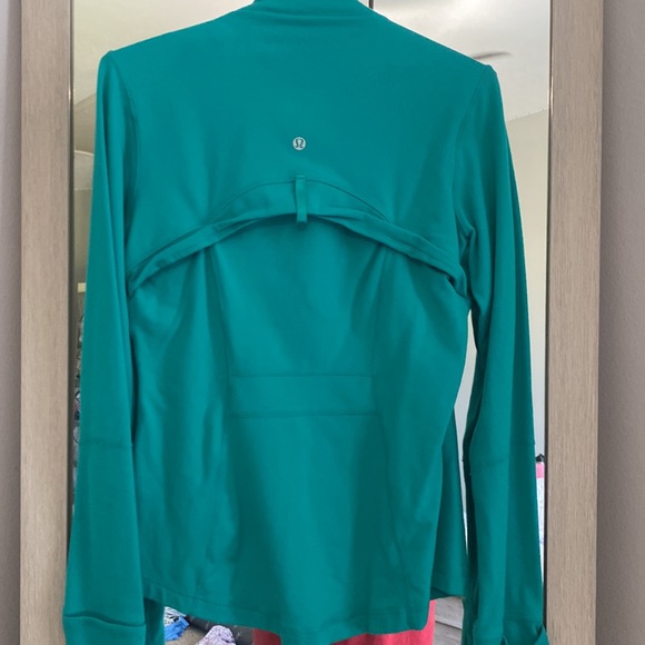 Lulu lemon jacket size 8 color: cosmic teal - Picture 2 of 3